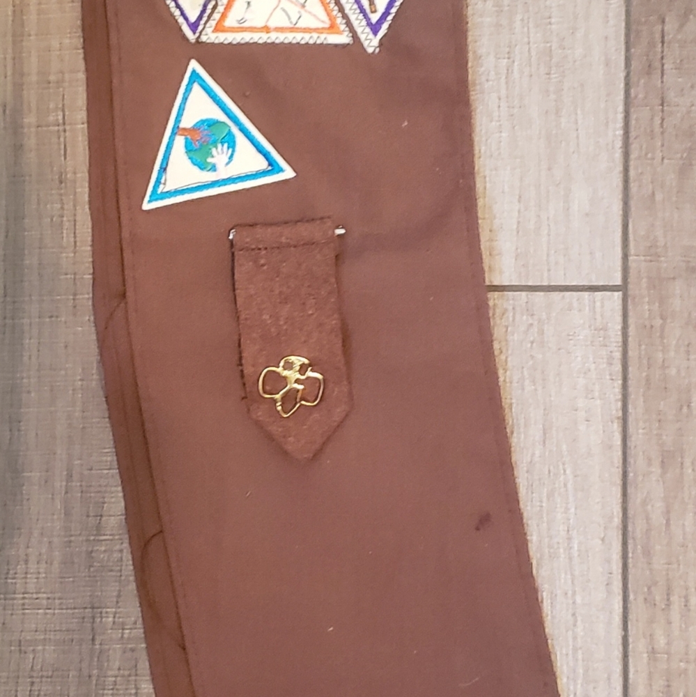 Vintage 90's Girl Scout sach w/ badges